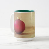 Tasse 2 Couleurs thème de Noël avec boule de Noël (Devant gauche)