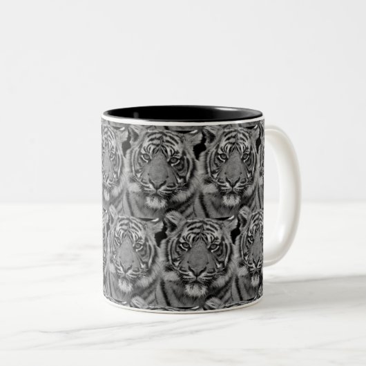 Tasse 2 Couleurs Tiger Motif visage dans les tons gris (Devant droit)