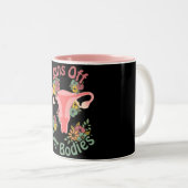 Tasse 2 Couleurs Touche pas à notre corps (Devant droit)