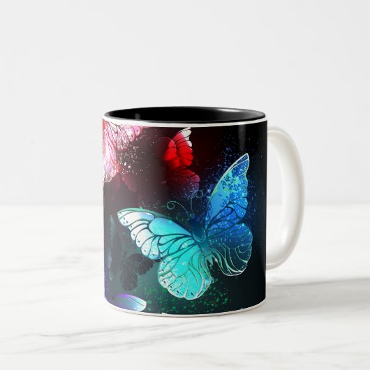 Tasse 2 Couleurs Trois papillons brillants sur l'arrière - plan de (Devant droit)