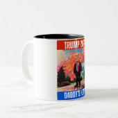 TASSE 2 COULEURS TRUMP 2024 DADDY'S HOME (Devant gauche)