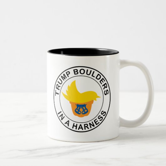 Tasse 2 Couleurs Trump Boulders Dans Un Harcèlement (Droit)