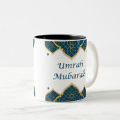 Tasse 2 Couleurs Umrah Moubarak islamique bleu et or en anglais (Devant droit)
