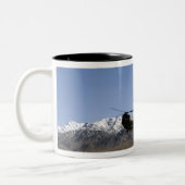 Tasse 2 Couleurs Un Chinook CH-47 décolle (Gauche)