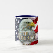TASSE 2 COULEURS UN DIEU BÉNISSENT L'AMÉRIQUE EAGLE (Centre)