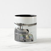 Tasse 2 Couleurs Un hélicoptère HH-60 Pave Hawk (Centre)