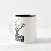 Tasse 2 Couleurs Un meurtre en cours (Devant gauche)