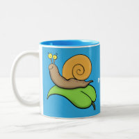 Un mignon escargot heureux sur une illustration d'