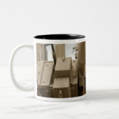Tasse 2 Couleurs Un ouvrier militaire assis sur un M2A3 (Gauche)