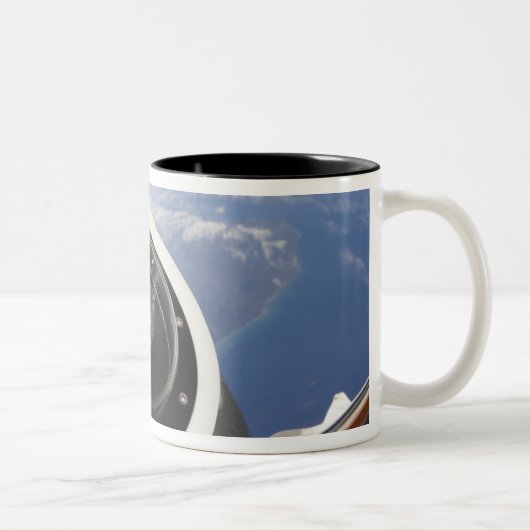 Tasse 2 Couleurs Un rocher lunaire (Droit)
