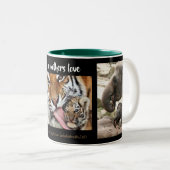 Tasse 2 Couleurs "Une mère aime" (Devant droit)