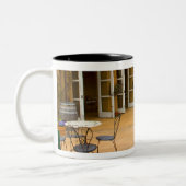 Tasse 2 Couleurs USA, Californie, Sonoma Valley, Patio à Viansa (Gauche)