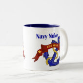 Tasse 2 Couleurs ~ USS Nimitz d'arme nucléaire de marine (Devant droit)