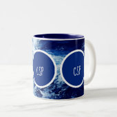 Tasse 2 Couleurs Vagues de l'océan Monogramme (Devant droit)