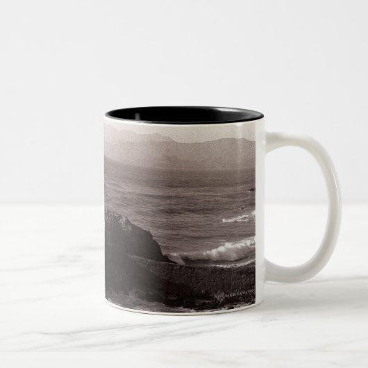 Tasse 2 Couleurs Vagues de mer se brisant contre la roche (Droit)