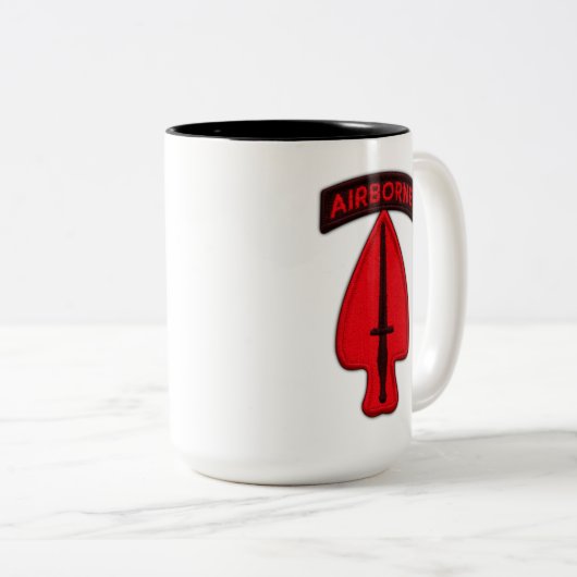 Tasse 2 Couleurs Vétérans spéciaux de commande d'opérations de sof (Devant droit)