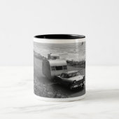 Tasse 2 Couleurs Voiture tirant la remorque (Centre)