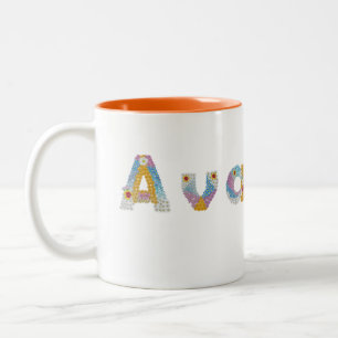 Tasse 2 Couleurs Votre nom en lettres florales artistiques / Ava