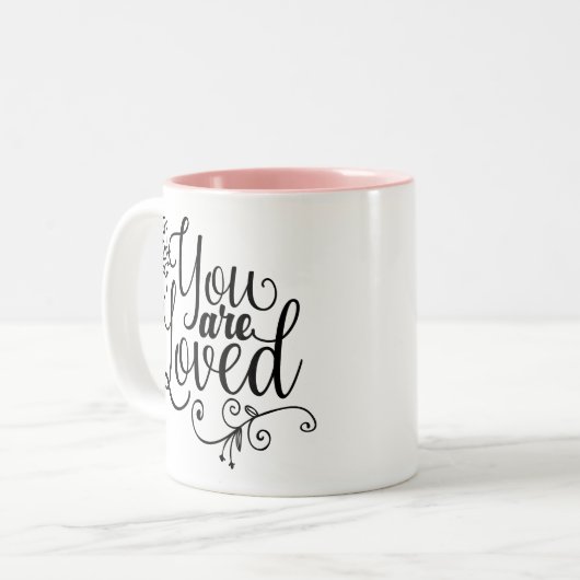 Tasse 2 Couleurs Vous êtes aimés (Devant gauche)