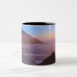 Tasse 2 Couleurs Vue côtière de falaise en Orégon au coucher du