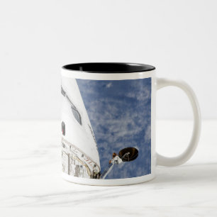 Tasse 2 Couleurs Vue de la navette spatiale cabine d'équipage d'End