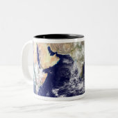 Tasse 2 Couleurs Vue de la Terre depuis l'espace (Devant gauche)