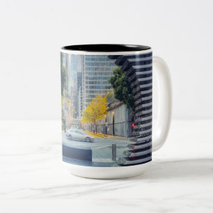 Tasse 2 Couleurs Vue de la ville de San Francisco à travers une str