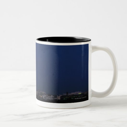 Tasse 2 Couleurs Washington DC la nuit (Droit)