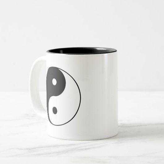 Tasse 2 Couleurs Yin noir et blanc classique et Yang (Devant gauche)