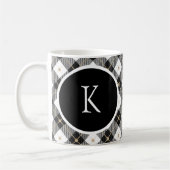 Tasse à café à carreaux noir blanc or avec initial (Gauche)