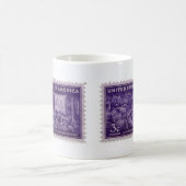Tasse à café avec ancien timbre-poste (Centre)