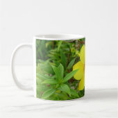 Tasse à café avec des fleurs jaunes (Gauche)