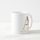 Tasse à café avec monogramme en lettre A dorée flo (Devant droit)