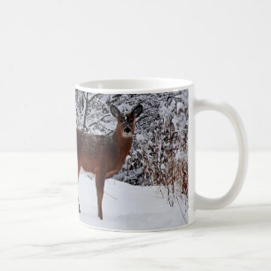 Tasse à café Cerf à queue blanche dans la neige hi