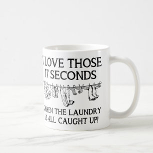 Tasse à café drôle de nettoyage de maison jour de