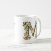 Tasse à café en forme de monogramme rococo 'M' pou (Devant droit)