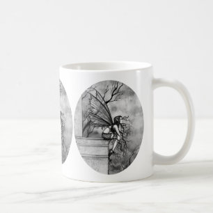Tasse à café Gothic Fairy par Molly Harrison