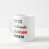 tasse à café pour femmes bulgares (Devant gauche)