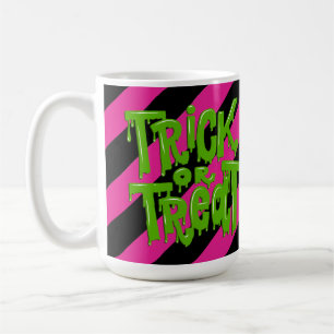 Tasse à café rayée rose et noir "Trick or Treat"