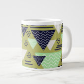 Tasse à café Triangles Géométriques Rétro (Devant droit)