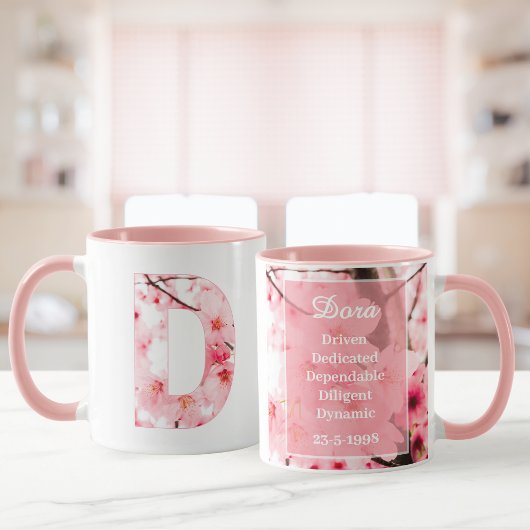 Tasse à initiale D florale | Nom et traits personn