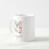 Tasse à motif floral aquarelle avec initiale - M (Devant gauche)
