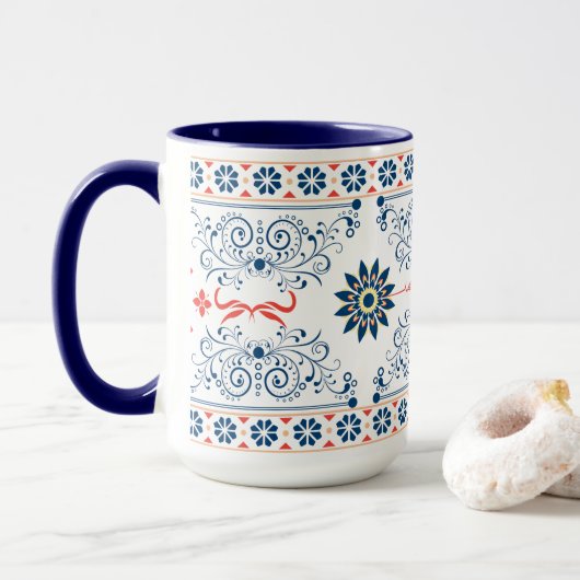 Tasse à motif floral folklorique traditionnel (Avec donut)