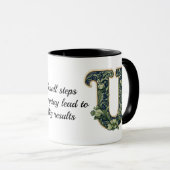 Tasse à nom personnalisé avec monogramme de feuill (Devant droit)