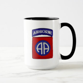 Tasse aéroportée d'armée quatre-vingt-deuxième