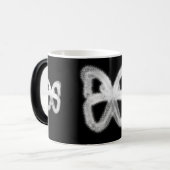 Tasse apparaissante de papillon activée par (Devant gauche)