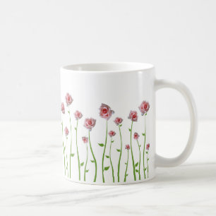 Tasse assez petite de roses