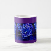 Tasse avec hydrangeas violets Passez-moi un ventil (Centre)