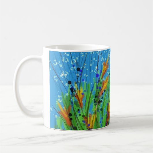 Tasse avec la conception abstraite avec les fleurs (Gauche)