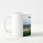 Tasse avec le bateau de rivière sur l'Ohio R. (Gauche)